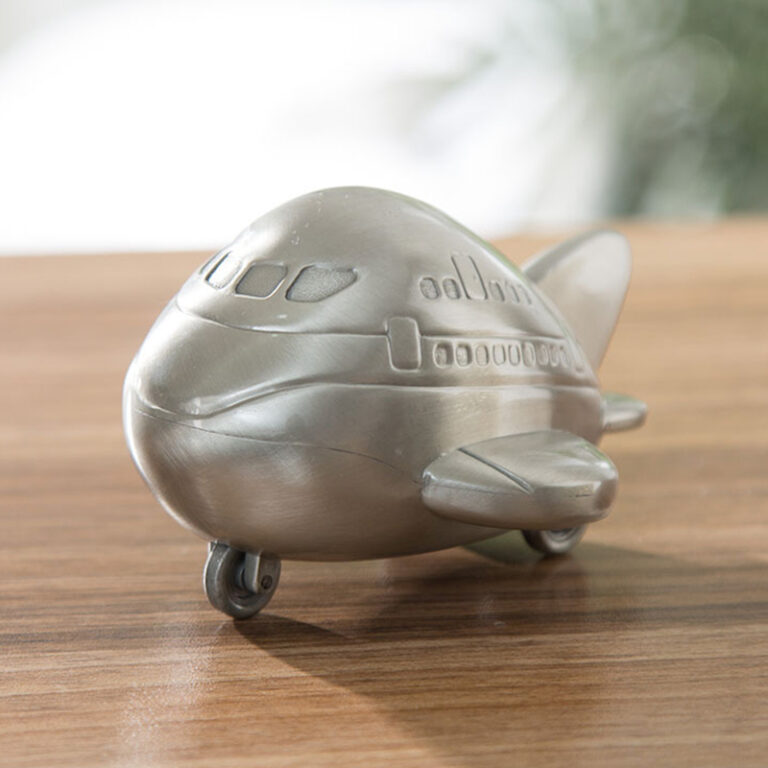 Airplane piggy bank (2)