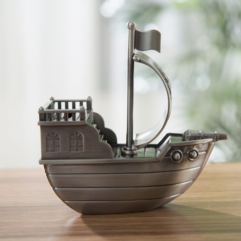 Pirate ship piggy bank (5)