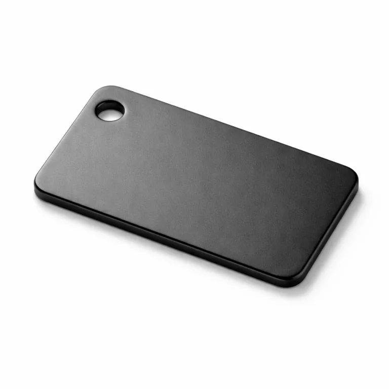 A contemporary rectangular metal tag crafted in zinc alloy with a matte black plated finish. Features a flat surface and smoothly rounded edges for a sleek, modern look. Perfect for use in custom labeling or accessory design.